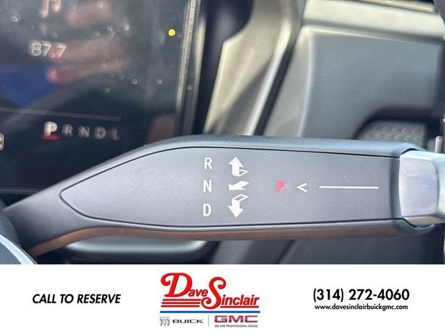 GMC Terrain Vehicle Full-screen Gallery Image 20