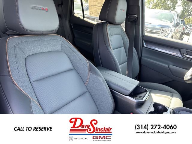 GMC Terrain Vehicle Full-screen Gallery Image 24