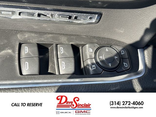 GMC Sierra 1500 Vehicle Full-screen Gallery Image 13
