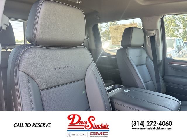 GMC Sierra 1500 Vehicle Full-screen Gallery Image 24