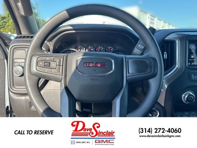 GMC Sierra 1500 Vehicle Full-screen Gallery Image 14