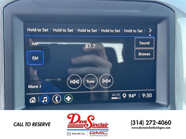 GMC Sierra 1500 Vehicle Full-screen Gallery Image 16