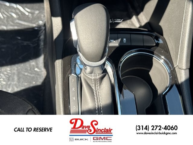 Buick Encore GX Vehicle Full-screen Gallery Image 19