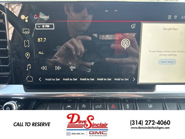GMC Sierra 1500 Vehicle Full-screen Gallery Image 16