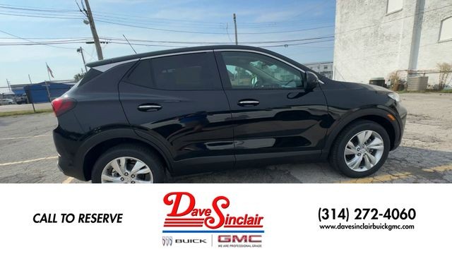 Buick Encore GX Vehicle Full-screen Gallery Image 02