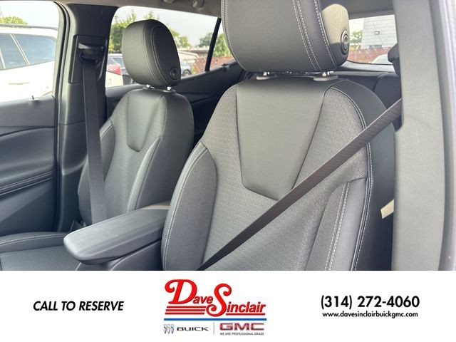 Buick Encore GX Vehicle Full-screen Gallery Image 11