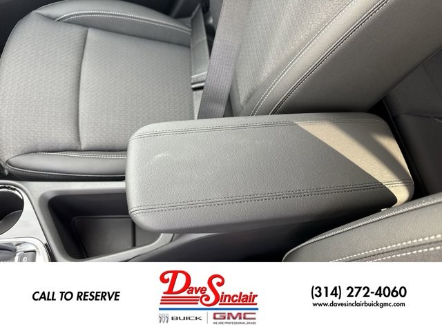 Buick Encore GX Vehicle Full-screen Gallery Image 20