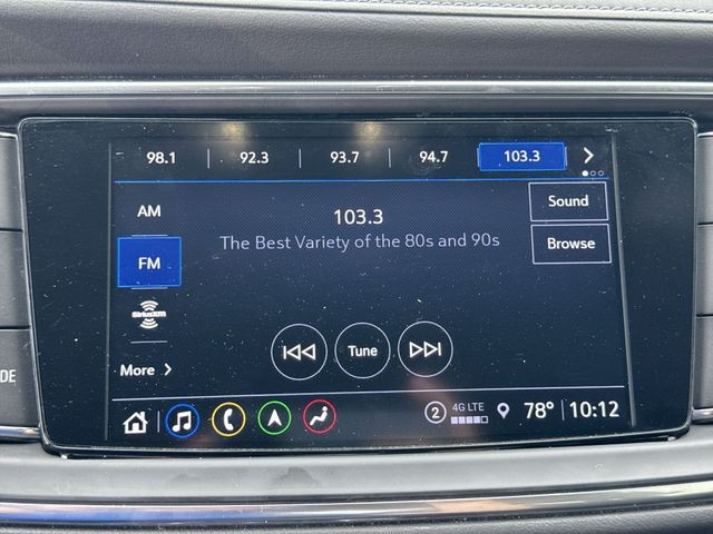 Buick Enclave Vehicle Full-screen Gallery Image 17