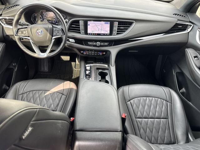 Buick Enclave Vehicle Full-screen Gallery Image 25