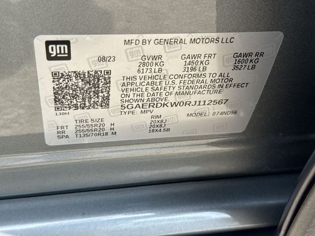 Buick Enclave Vehicle Full-screen Gallery Image 39