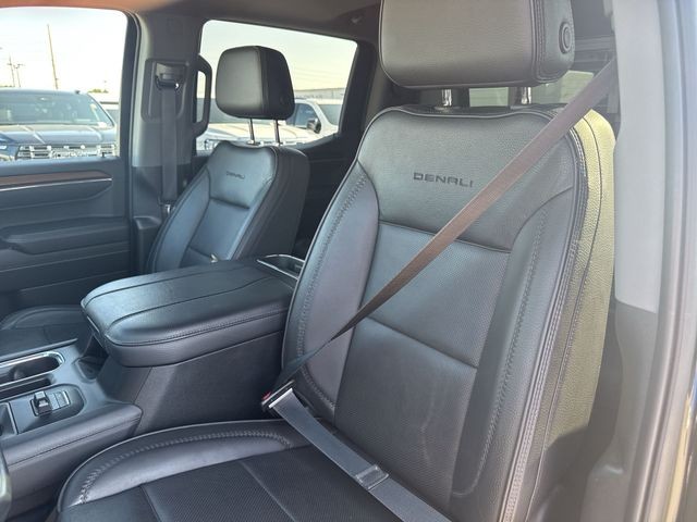 GMC Sierra 1500 Vehicle Full-screen Gallery Image 24
