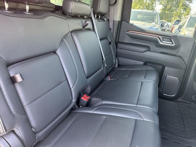 GMC Sierra 1500 Vehicle Full-screen Gallery Image 32