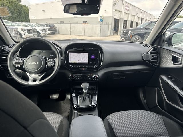 Kia Soul Vehicle Full-screen Gallery Image 15