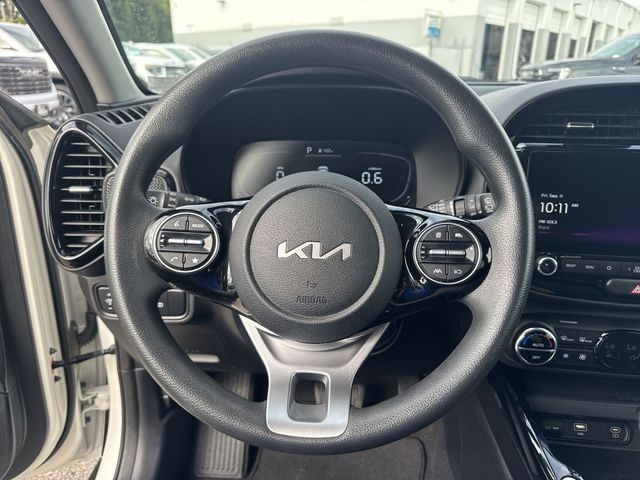 Kia Soul Vehicle Full-screen Gallery Image 21