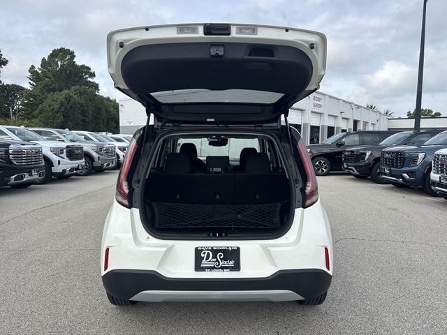 Kia Soul Vehicle Full-screen Gallery Image 34