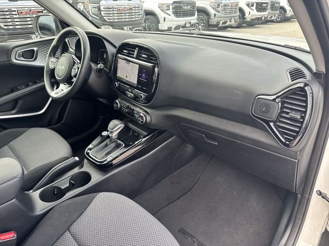 Kia Soul Vehicle Full-screen Gallery Image 37