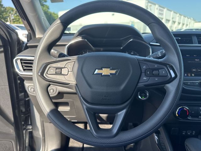 Chevrolet TrailBlazer Vehicle Full-screen Gallery Image 14