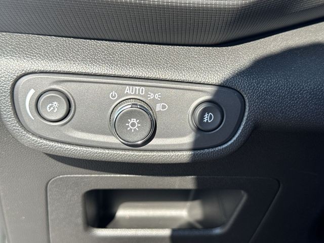 Chevrolet TrailBlazer Vehicle Full-screen Gallery Image 21