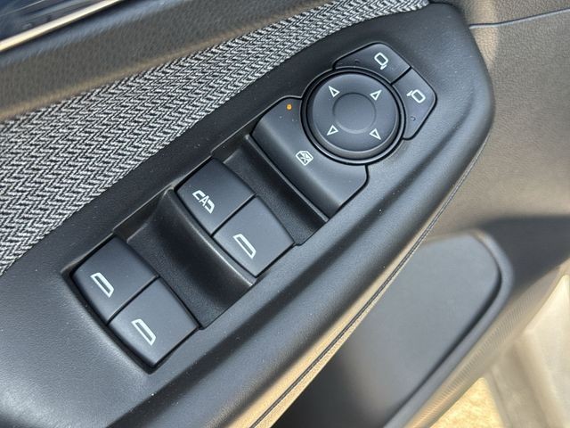Chevrolet TrailBlazer Vehicle Full-screen Gallery Image 25