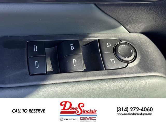 GMC Terrain Vehicle Full-screen Gallery Image 13