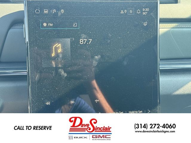 GMC Terrain Vehicle Full-screen Gallery Image 16
