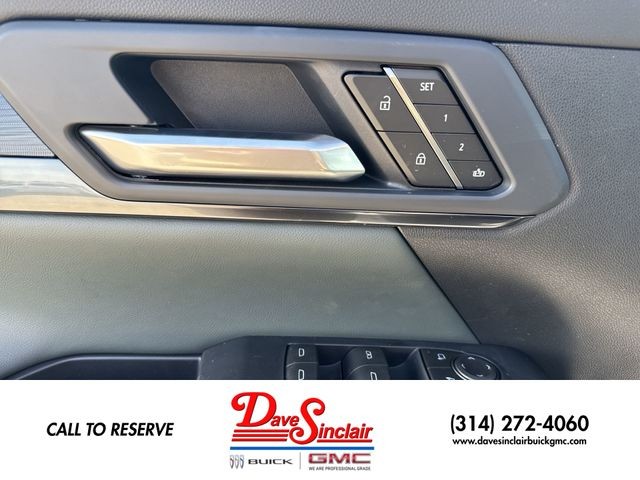 GMC Terrain Vehicle Full-screen Gallery Image 13