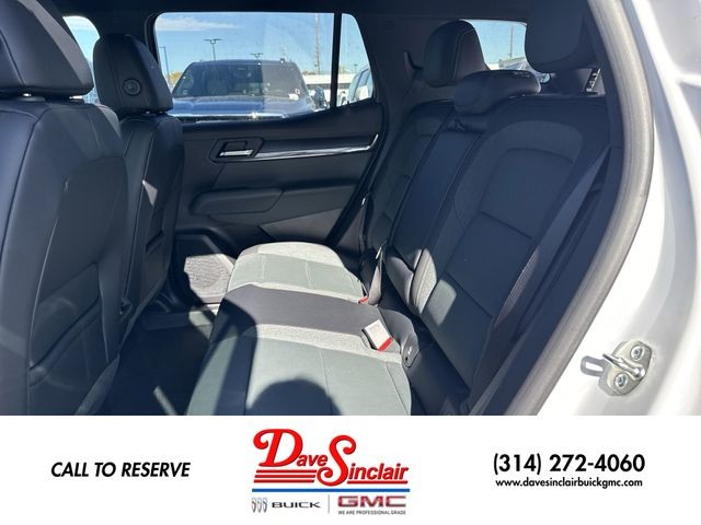 GMC Terrain Vehicle Full-screen Gallery Image 22