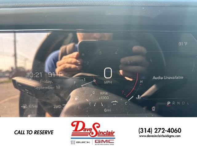 GMC Terrain Vehicle Full-screen Gallery Image 15