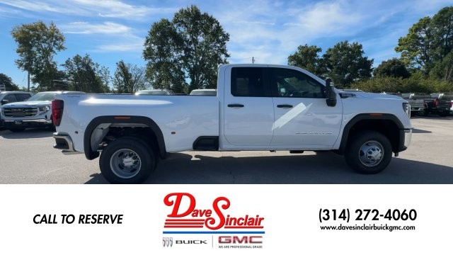 GMC Sierra 3500HD Vehicle Full-screen Gallery Image 02