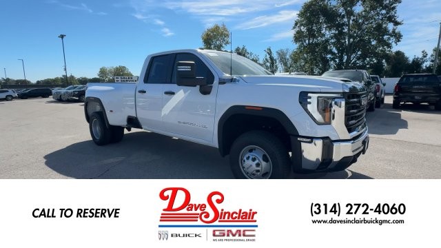 GMC Sierra 3500HD Vehicle Full-screen Gallery Image 03