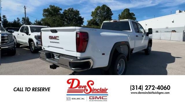GMC Sierra 3500HD Vehicle Full-screen Gallery Image 09