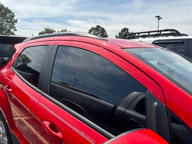 Ford EcoSport Vehicle Full-screen Gallery Image 11