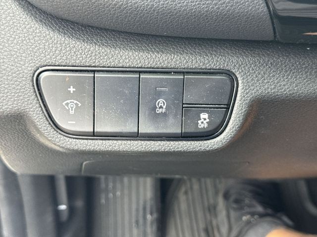 Kia Seltos Vehicle Full-screen Gallery Image 22