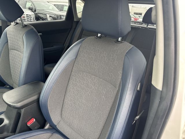 Kia Seltos Vehicle Full-screen Gallery Image 23