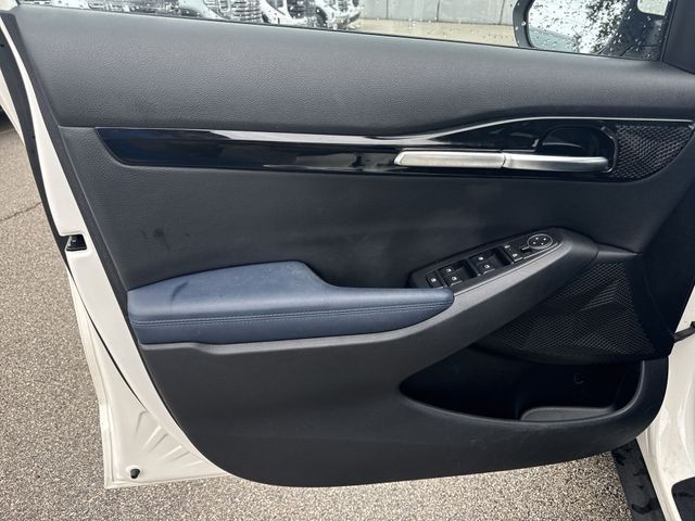 Kia Seltos Vehicle Full-screen Gallery Image 26