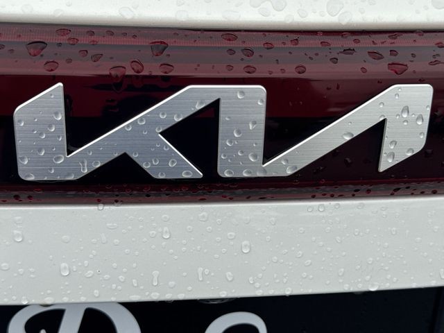 Kia Seltos Vehicle Full-screen Gallery Image 34