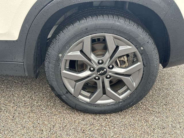 Kia Seltos Vehicle Full-screen Gallery Image 36