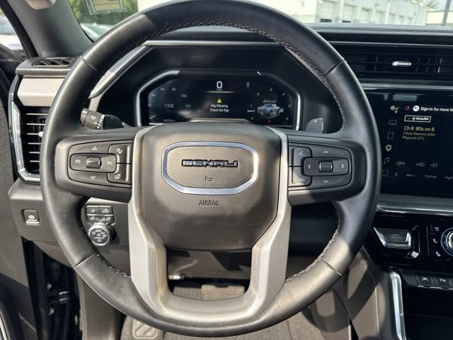 GMC Sierra 1500 Vehicle Full-screen Gallery Image 14