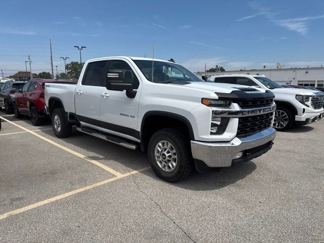 Chevrolet Silverado 2500HD Vehicle Full-screen Gallery Image 07