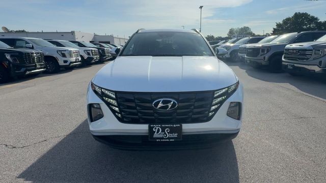 Hyundai Tucson Vehicle Full-screen Gallery Image 05