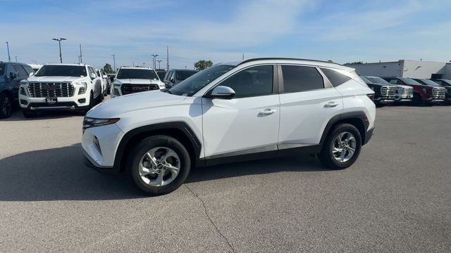 Hyundai Tucson Vehicle Full-screen Gallery Image 07