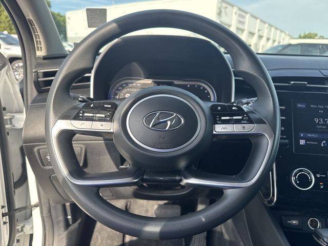 Hyundai Tucson Vehicle Full-screen Gallery Image 14