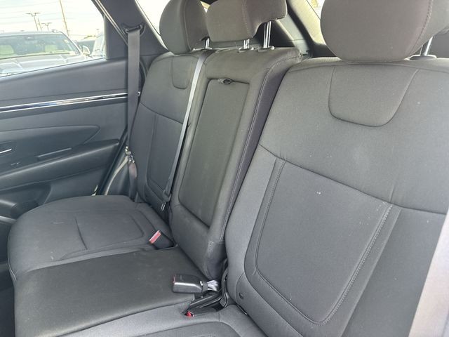 Hyundai Tucson Vehicle Full-screen Gallery Image 27