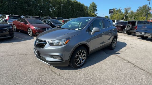Buick Encore Vehicle Full-screen Gallery Image 06