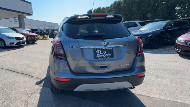 Buick Encore Vehicle Full-screen Gallery Image 10