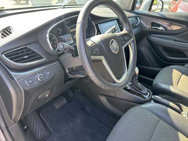 Buick Encore Vehicle Full-screen Gallery Image 13