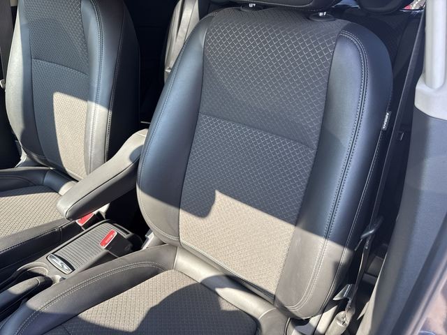 Buick Encore Vehicle Full-screen Gallery Image 23