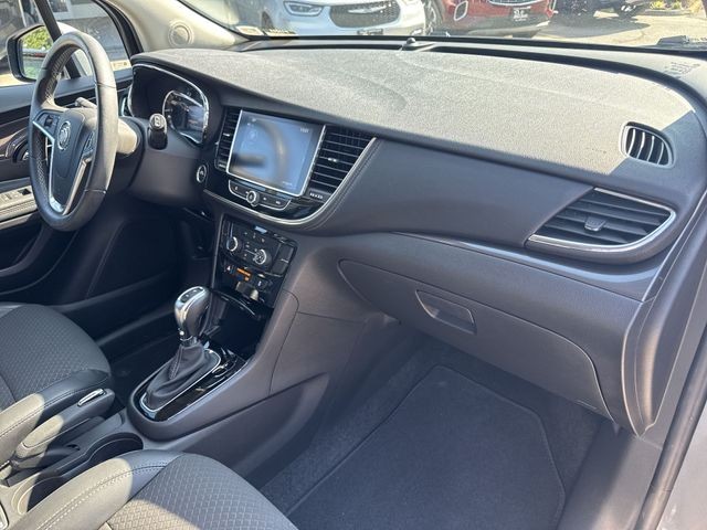Buick Encore Vehicle Full-screen Gallery Image 31