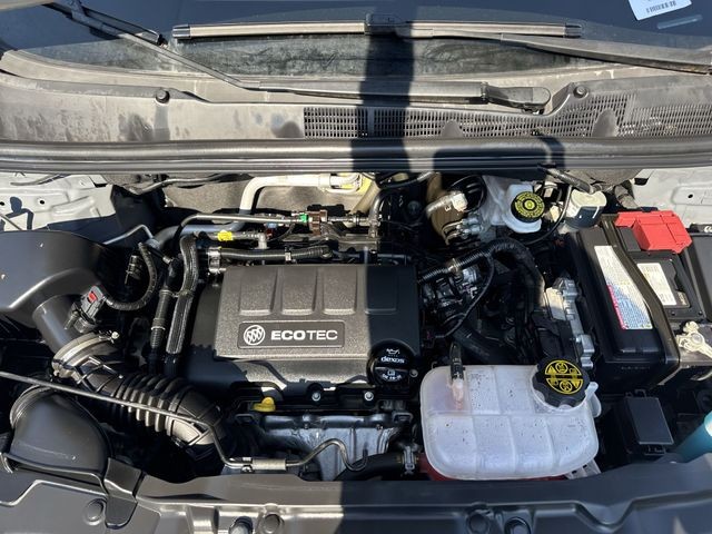 Buick Encore Vehicle Full-screen Gallery Image 32