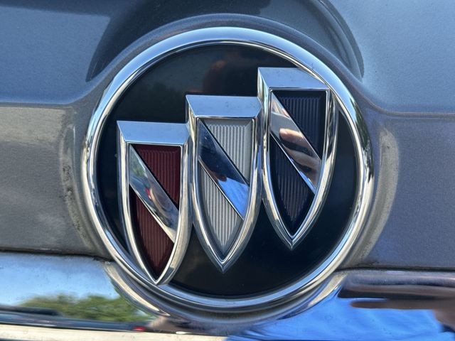 Buick Encore Vehicle Full-screen Gallery Image 33